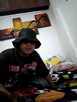 NaughtySync luminair online show from April 18, 1:59 pm