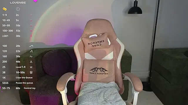 JessieWayy online show from May 13, 1:14 am