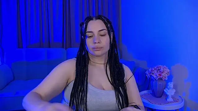 AdrianaToress online show from June 15, 6:10 pm