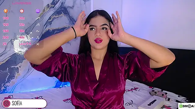 Snapshot of sophia__taylor chatting on April 25, 7:44 am sophia taylor online show from April 25, 7:44 am