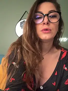 Miarose gabani online show from May 16, 9:06 am