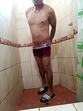 Snapshot of Joyitolu chatting on April 7, 12:49 pm Joyitolu online show from April 7, 12:49 pm