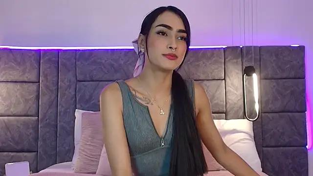Snapshot of dhalia_lux_ chatting on July 5, 11:56 pm dhalia lux online show from July 5, 11:56 pm