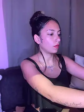 DulceLatinaxo online show from May 21, 9:33 pm