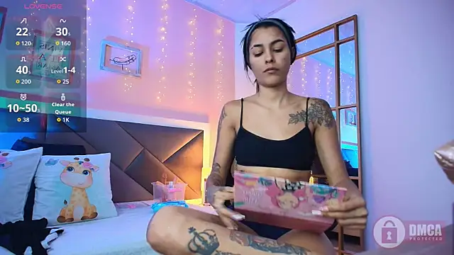 alana spark online show from May 18, 7:20 pm
