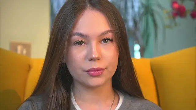 Snapshot of HeidiScarber chatting on April 7, 12:05 pm HeidiScarber online show from April 7, 12:05 pm