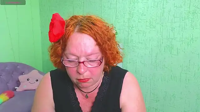 Snapshot of Fara_Flutte chatting on June 11, 1:42 pm Fara Flutte online show from June 11, 1:42 pm