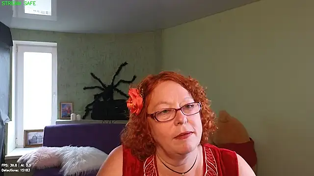Snapshot of Fara_Flutte chatting on July 18, 10:19 am Fara Flutte online show from July 18, 10:19 am