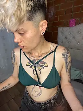 Snapshot of Megan-c chatting on June 16, 12:13 am Megan-c online show from June 16, 12:13 am