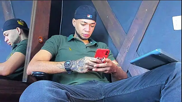 Daniel huge22 online show from May 8, 1:49 pm