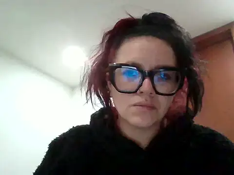 scarlett red 1 online show from June 11, 2:00 am