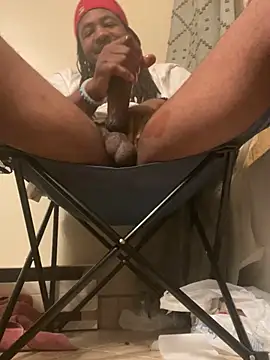 Daddyandmama22 online show from May 5, 11:57 pm