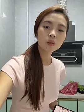Snapshot of Mimiluv1234 chatting on April 14, 12:00 pm Mimiluv1234 online show from April 14, 12:00 pm