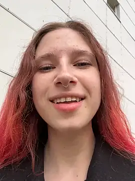 michelle lovique online show from May 4, 8:54 am