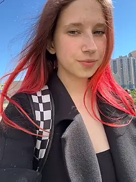 michelle lovique online show from May 8, 9:25 am