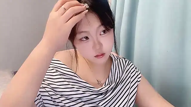 Lilababy00 online show from April 25, 2:58 am