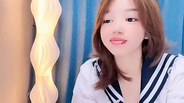Lilababy00 online show from June 24, 4:44 am