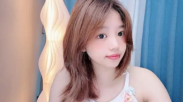 Lilababy00 online show from June 25, 4:56 am
