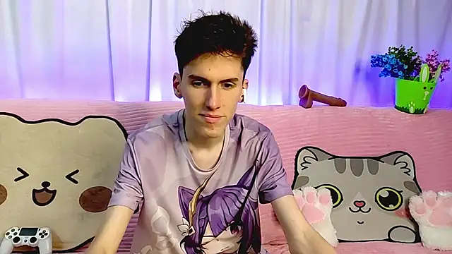 GoodBoyLuca online show from June 3, 11:43 pm