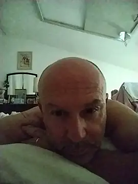 Snapshot of Rubicon_man chatting on June 29, 2:06 pm Rubicon man online show from June 29, 2:06 pm