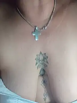 Carolinamascara online show from May 13, 3:04 am