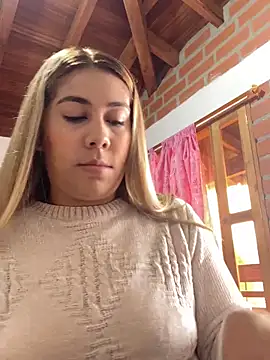  BellaSmith  online show from June 4, 2:12 pm