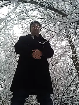 Snapshot of Luceriusbigass chatting on December 11, 11:30 am Luceriusbigass online show from December 11, 11:30 am