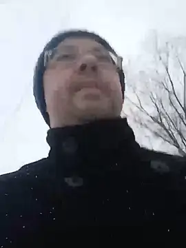 Snapshot of Luceriusbigass chatting on December 13, 11:34 am Luceriusbigass online show from December 13, 11:34 am