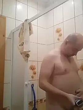 Snapshot of Luceriusbigass chatting on February 11, 6:01 pm Luceriusbigass online show from February 11, 6:01 pm