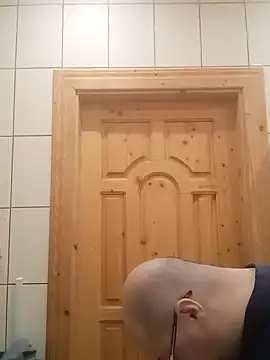 Snapshot of Luceriusbigass chatting on February 24, 4:47 pm Luceriusbigass online show from February 24, 4:47 pm