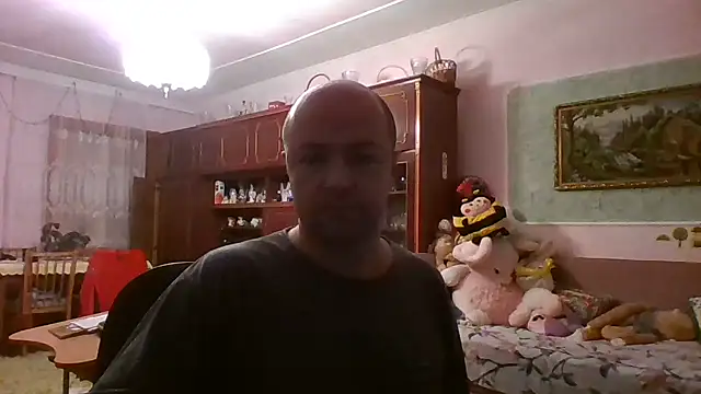 Luceriusbigass online show from November 5, 6:30 pm