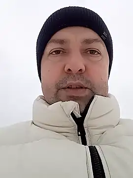 Luceriusbigass online show from January 8, 11:45 am