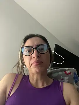 BellaTxM  online show from April 22, 2:47 am
