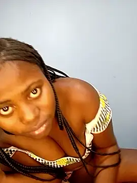 Snapshot of Scarlettxx_22 chatting on May 27, 8:17 pm Scarlettxx 22 online show from May 27, 8:17 pm