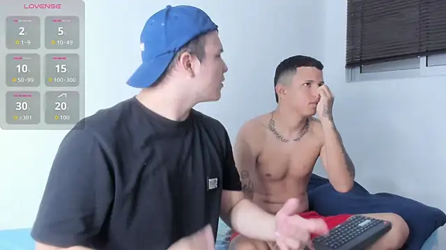 Steven and Benji online show from April 8, 11:32 am