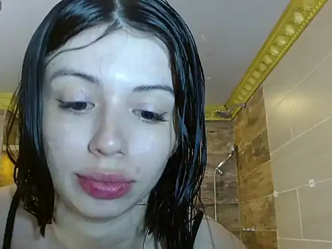 Snapshot of Sophie_Copers chatting on April 18, 7:40 pm Sophie Copers online show from April 18, 7:40 pm