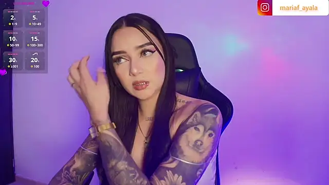 Snapshot of Megan_jacksonn_ chatting on May 8, 1:00 am Megan jacksonn online show from May 8, 1:00 am