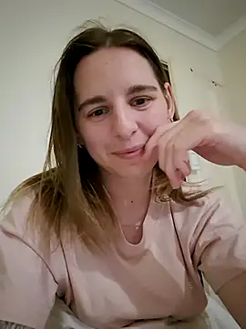 Snapshot of jade_Montoe chatting on June 5, 9:09 pm jade Montoe online show from June 5, 9:09 pm