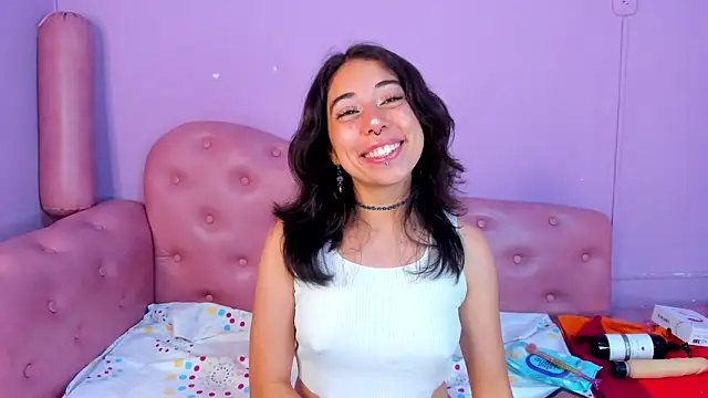 Samantha Walton online show from April 24, 8:22 pm