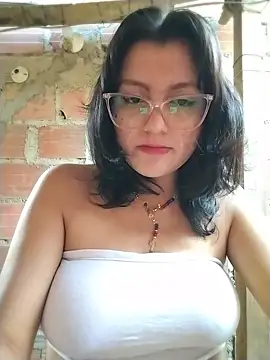 sienna elara online show from June 27, 11:04 am