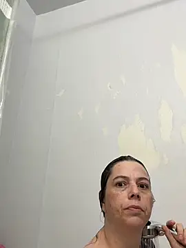 lily1982 online show from May 25, 4:57 pm