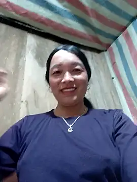 Snapshot of vanlucky2 chatting on April 21, 10:21 am vanlucky2 online show from April 21, 10:21 am