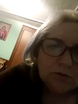 AureliaSky598 online show from April 20, 9:27 pm