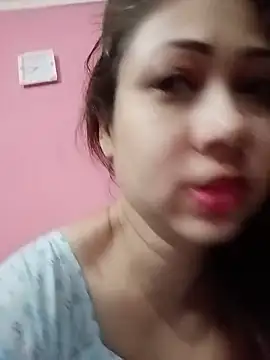 Snapshot of Hot_Soniya_08 chatting on July 12, 4:09 pm Hot Soniya 08 online show from July 12, 4:09 pm