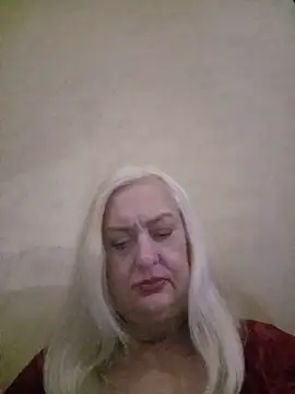 Snapshot of Julia20X chatting on June 16, 1:14 pm Julia20X online show from June 16, 1:14 pm