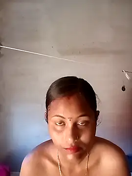 Snapshot of amishaah92 chatting on April 24, 9:12 am amishaah92 online show from April 24, 9:12 am
