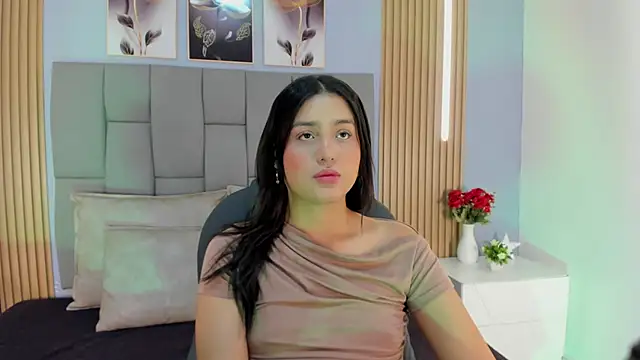 Snapshot of _ValeryCooper chatting on May 7, 11:48 am ValeryCooper online show from May 7, 11:48 am