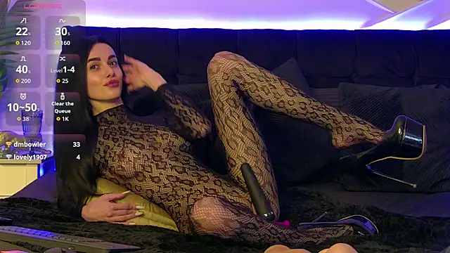 Snapshot of armina_red chatting on April 15, 4:30 am armina red online show from April 15, 4:30 am
