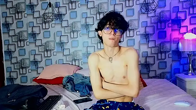 Snapshot of Twink_Sebas7 chatting on May 23, 12:09 pm Twink Sebas7 online show from May 23, 12:09 pm