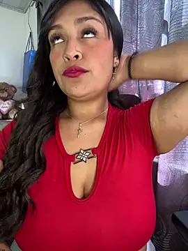 Snapshot of Simplemente_Aurora chatting on May 6, 7:52 pm Simplemente Aurora online show from May 6, 7:52 pm